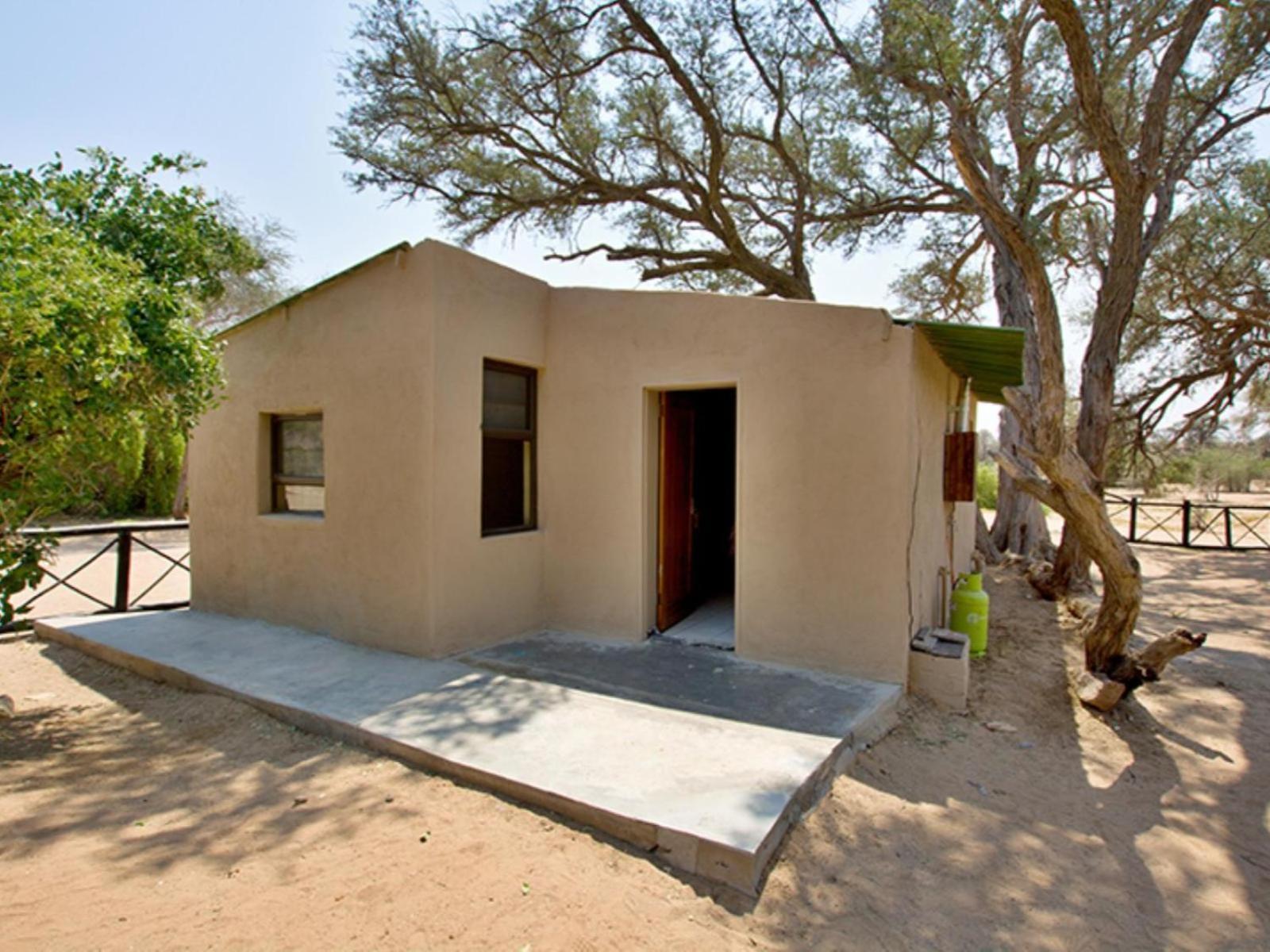 Brandberg White Lady Lodge Uis エクステリア 写真