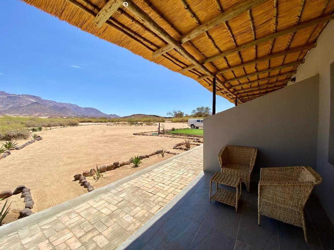 Brandberg White Lady Lodge Uis エクステリア 写真