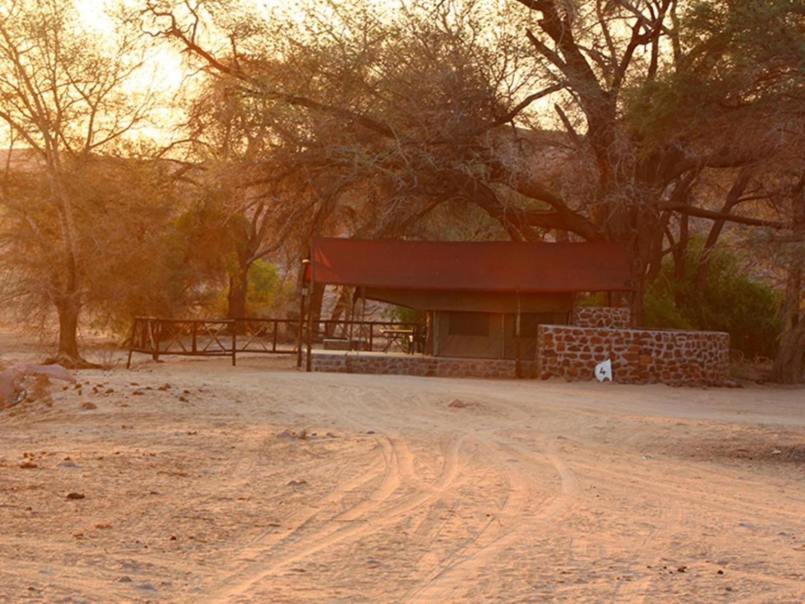 Brandberg White Lady Lodge Uis エクステリア 写真