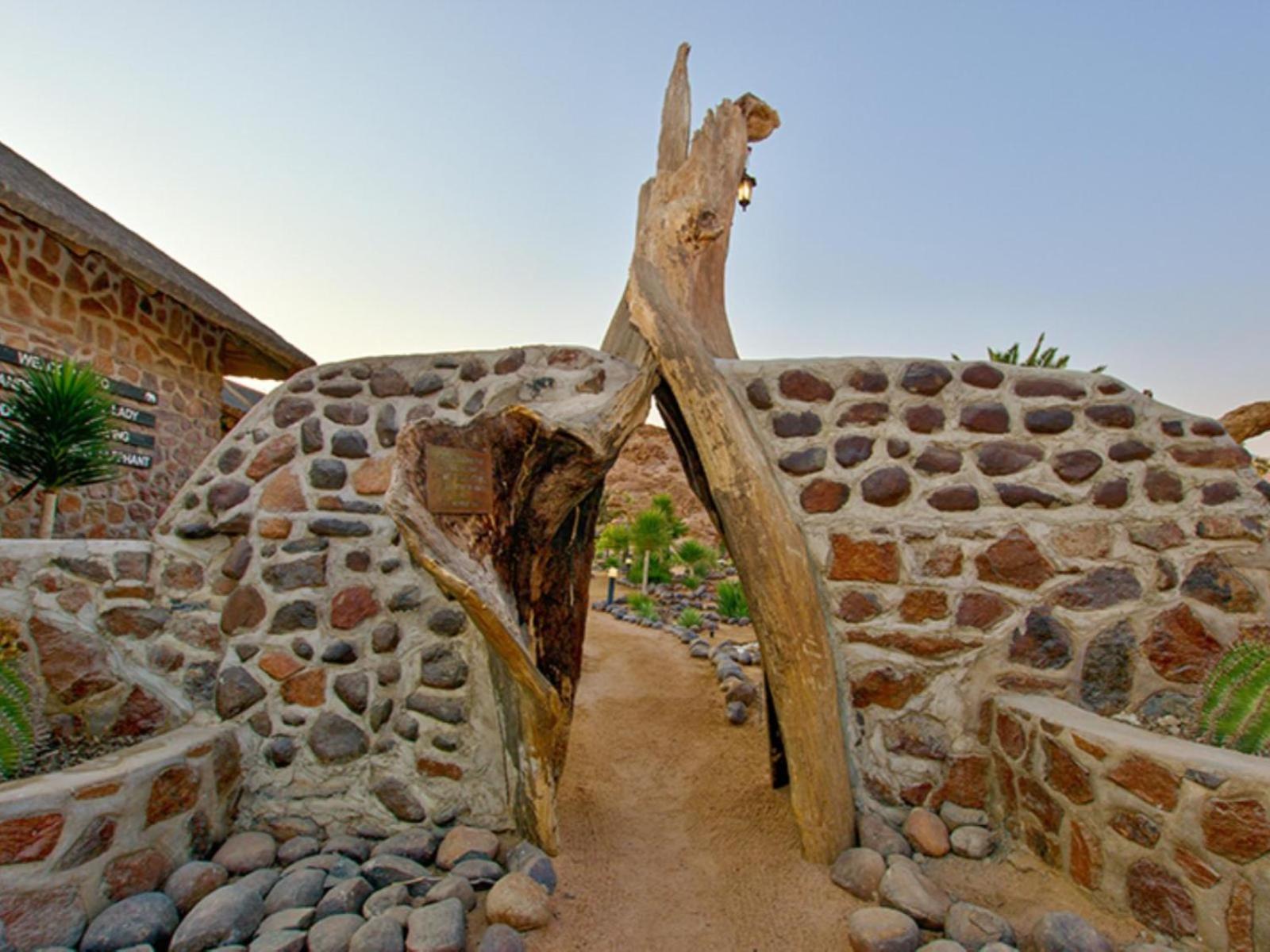 Brandberg White Lady Lodge Uis エクステリア 写真