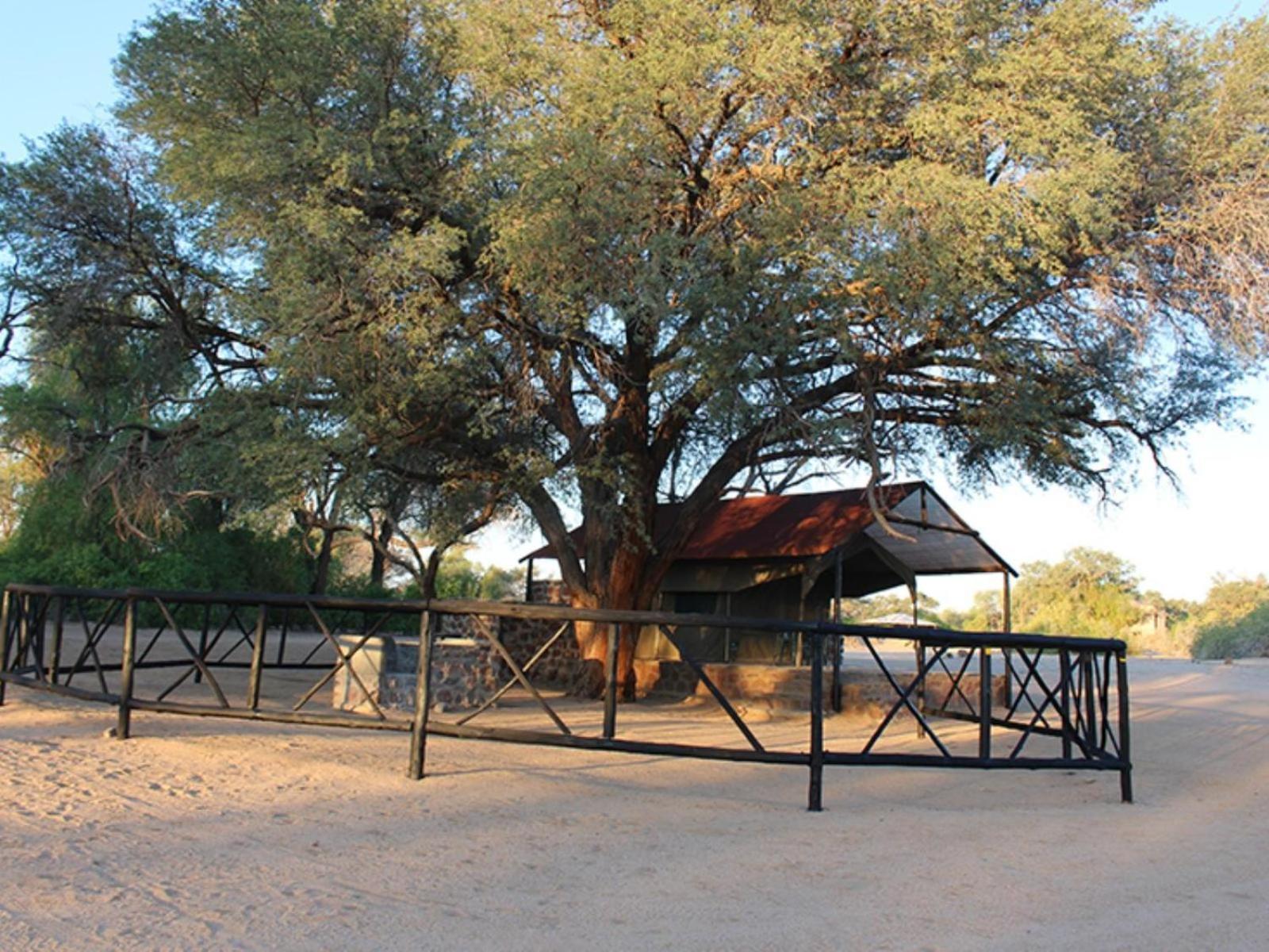 Brandberg White Lady Lodge Uis エクステリア 写真